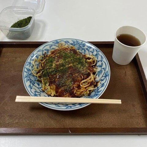 昼食(300円)・夕食(500円)